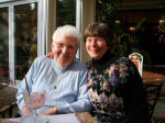 Tante Hildegard and Ruthwe all enjoyed a sweet coffee & teatime at the Cafe Schafheutlelunch, too!