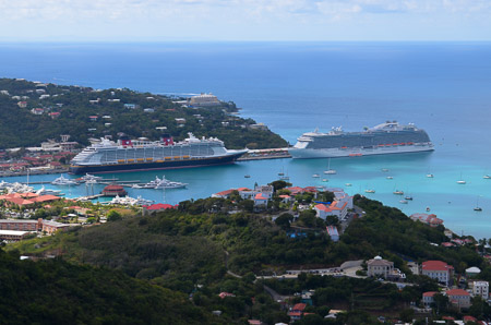 Many boats, some yachts, 2 cruise ships